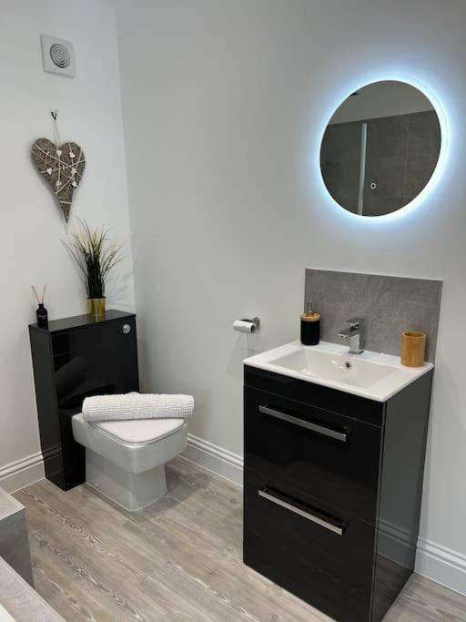 Villa Brand New Stunning Family House Blackpool Esterno foto