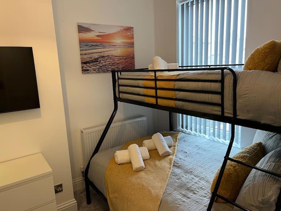 Villa Brand New Stunning Family House Blackpool Esterno foto